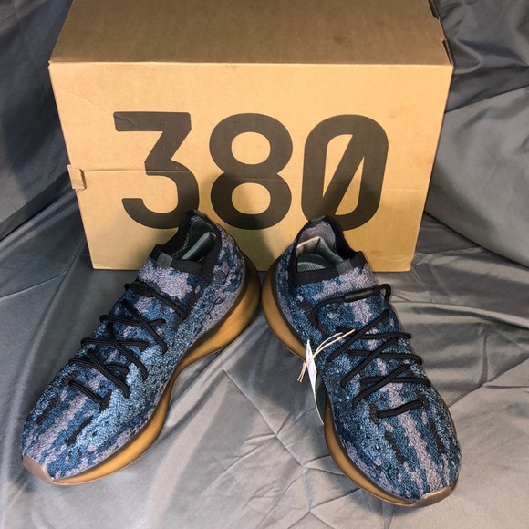 YEEZY BOOST 380’s ‘COVELL” - Picture 2 of 11